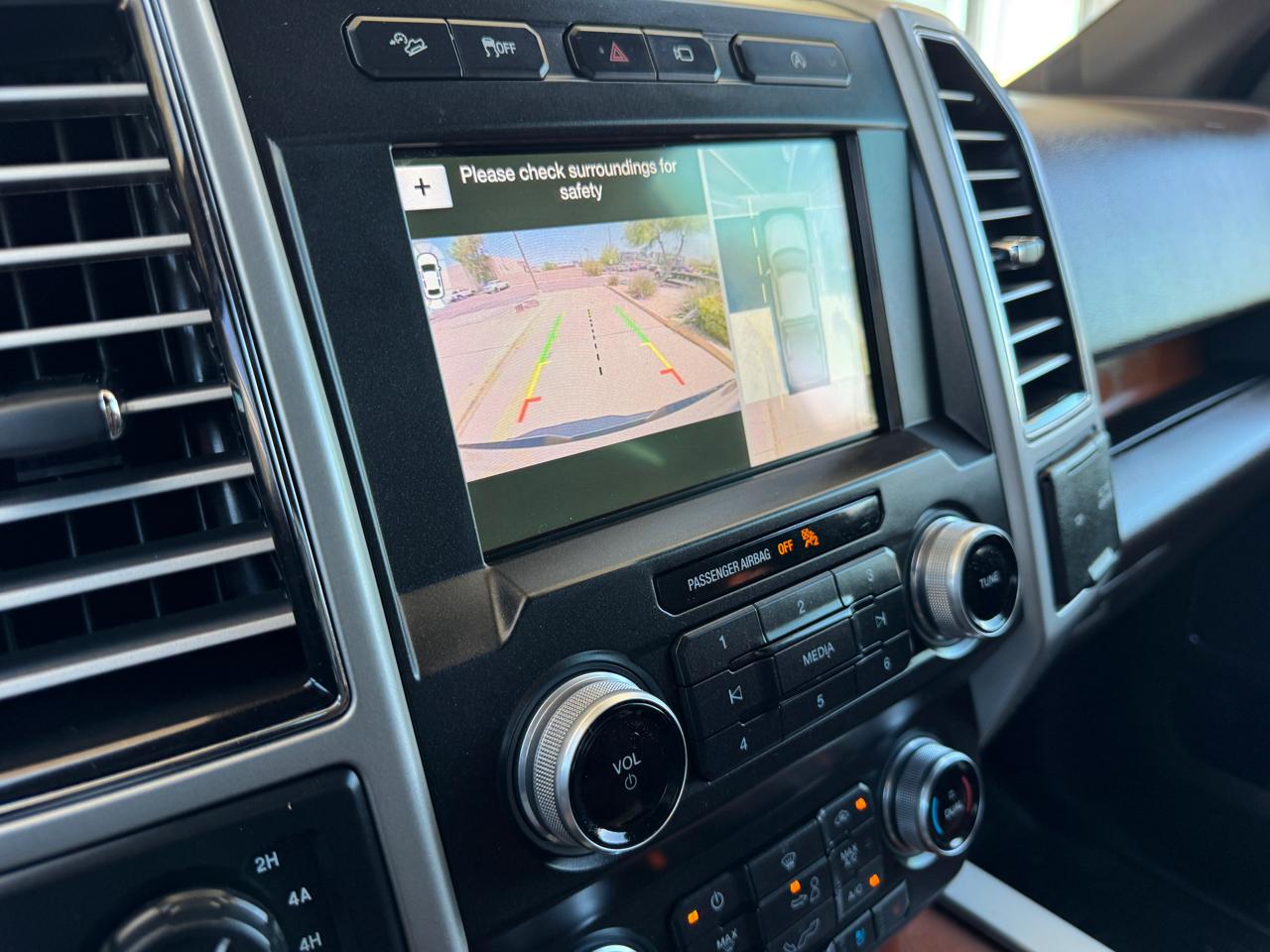 Ford F-150 SuperCrew 150" King Ranch 4WD 2019