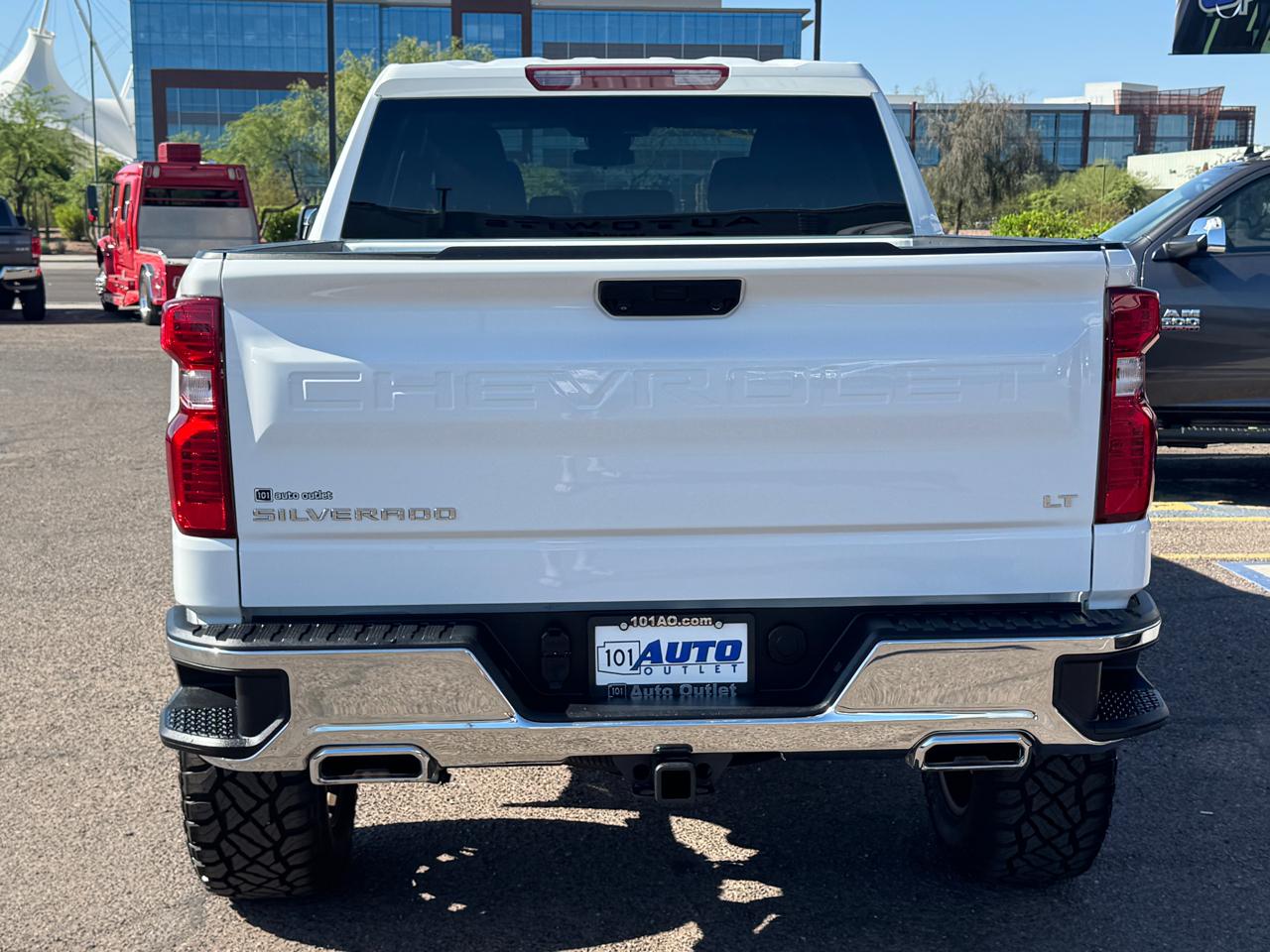 Chevrolet Silverado 1500 4WD Crew Cab 147" LT 2024