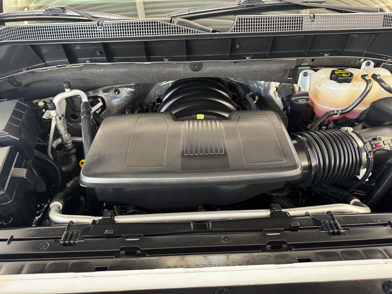 Chevrolet Silverado 1500 4WD Crew Cab 147" LT 2024