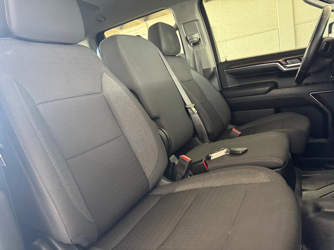 Chevrolet Silverado 1500 4WD Crew Cab 147" LT 2024