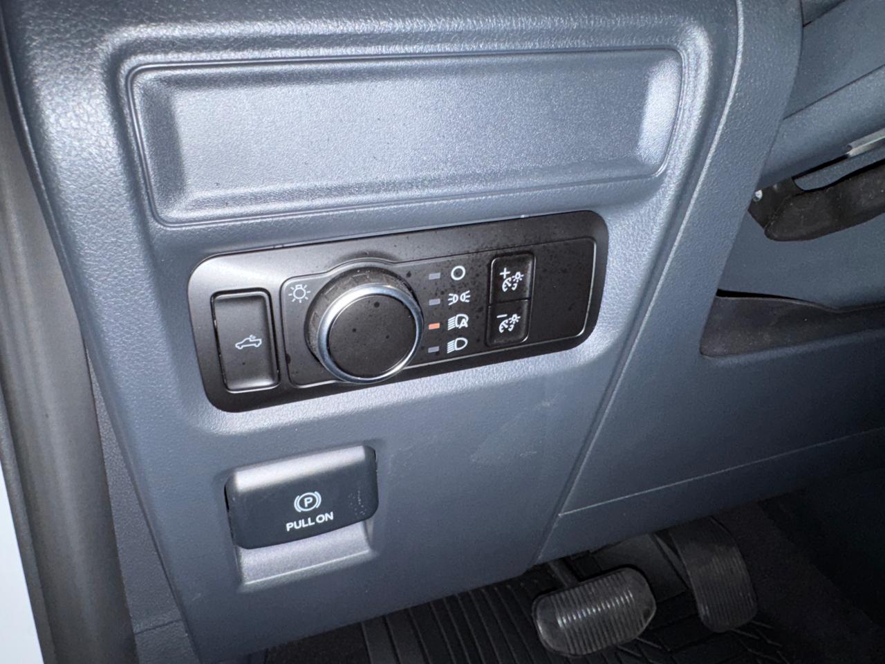 Ford F-150 XL 2WD Reg Cab 6.5' Box 2026