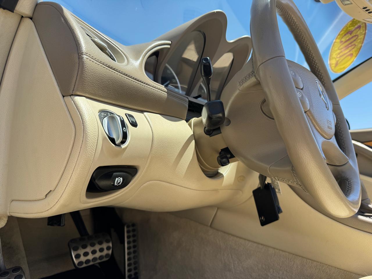 Mercedes-Benz SL-Class 2dr Roadster 5.0L 2003