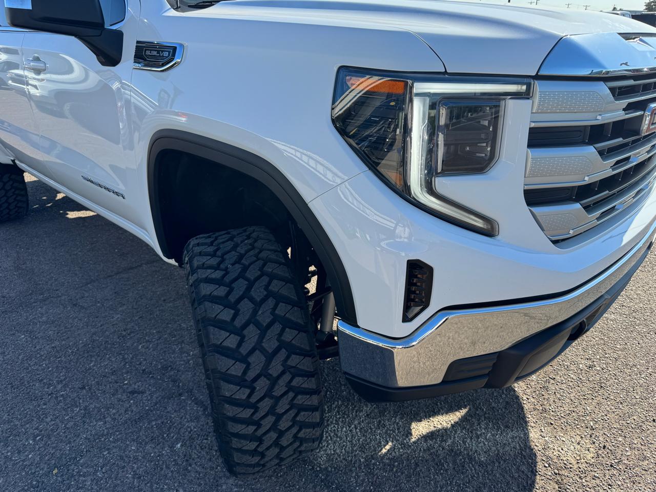 GMC Sierra 1500 4WD Crew Cab 147" SLE 2023