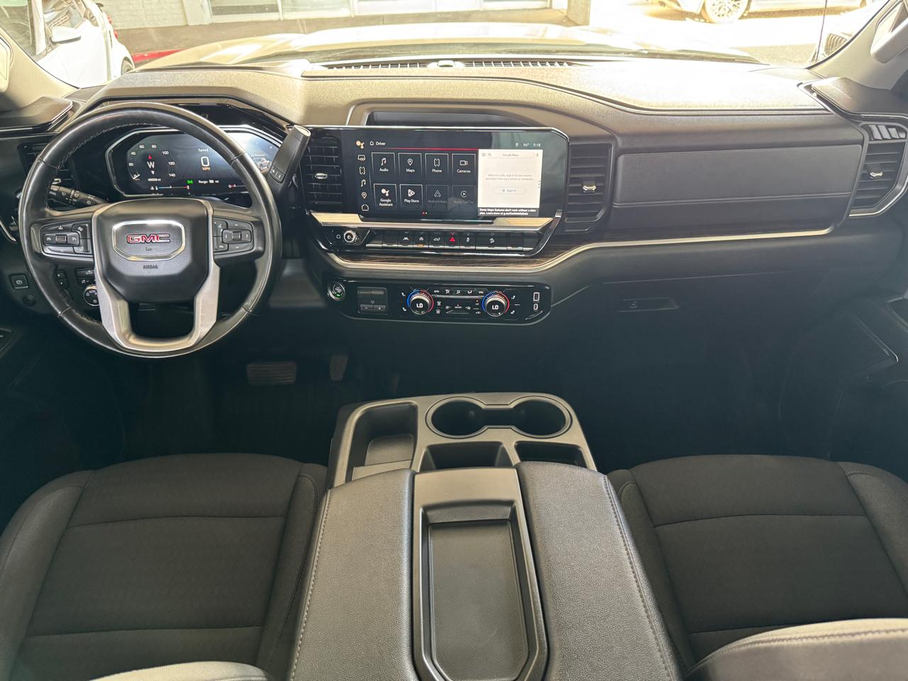 GMC Sierra 1500 4WD Crew Cab 147" SLE 2023