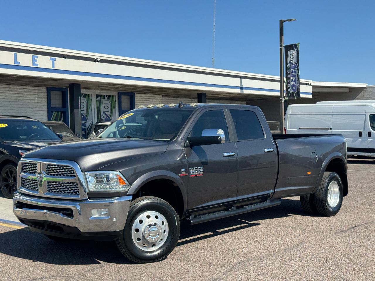 RAM 3500 4WD Crew Cab 169" Laramie 2016