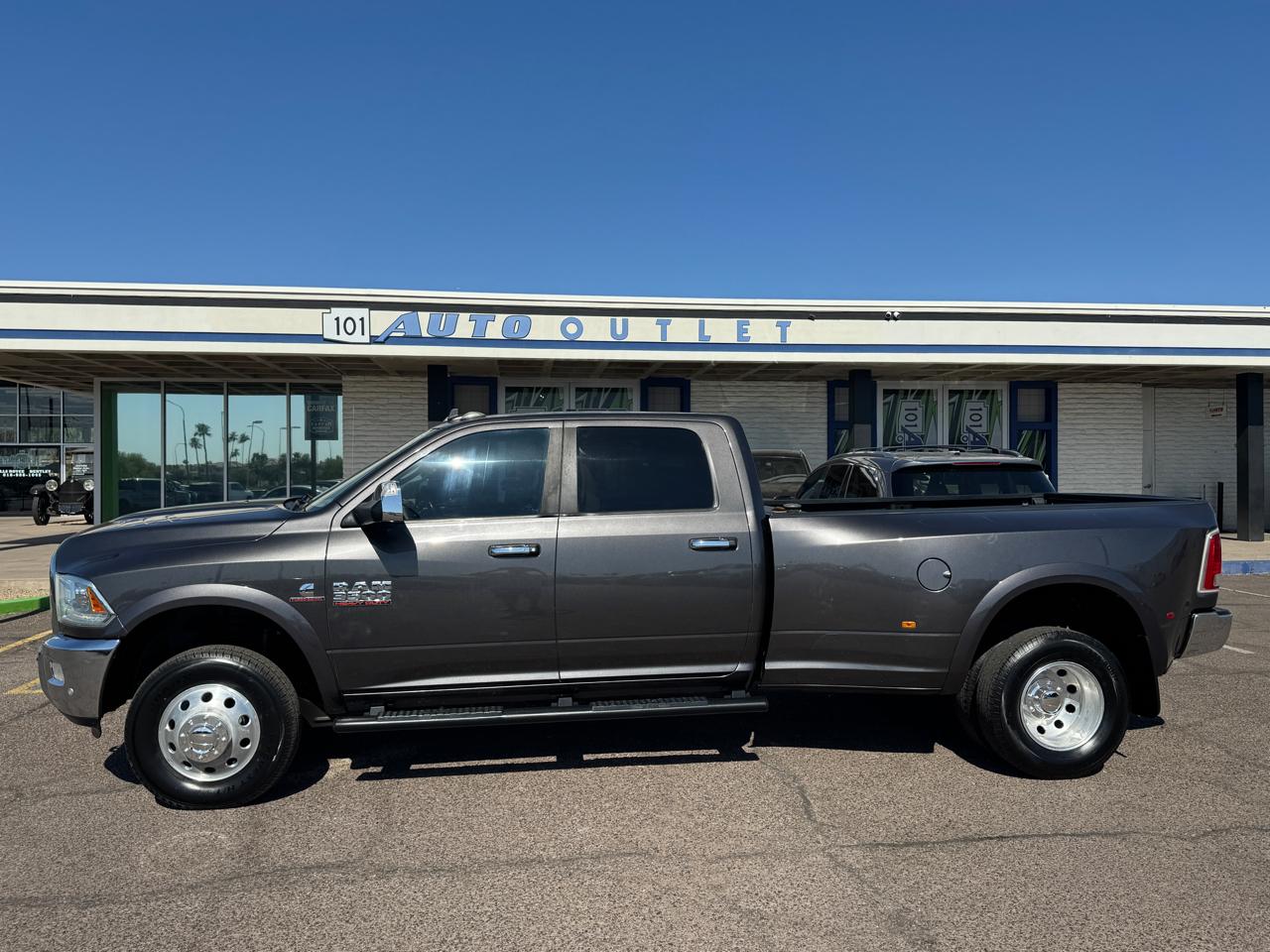 RAM 3500 4WD Crew Cab 169" Laramie 2016