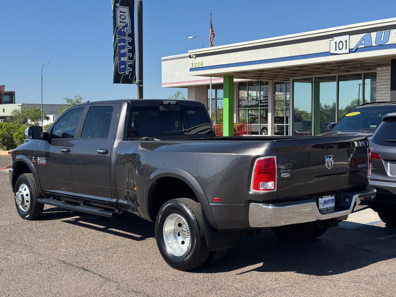 RAM 3500 4WD Crew Cab 169" Laramie 2016