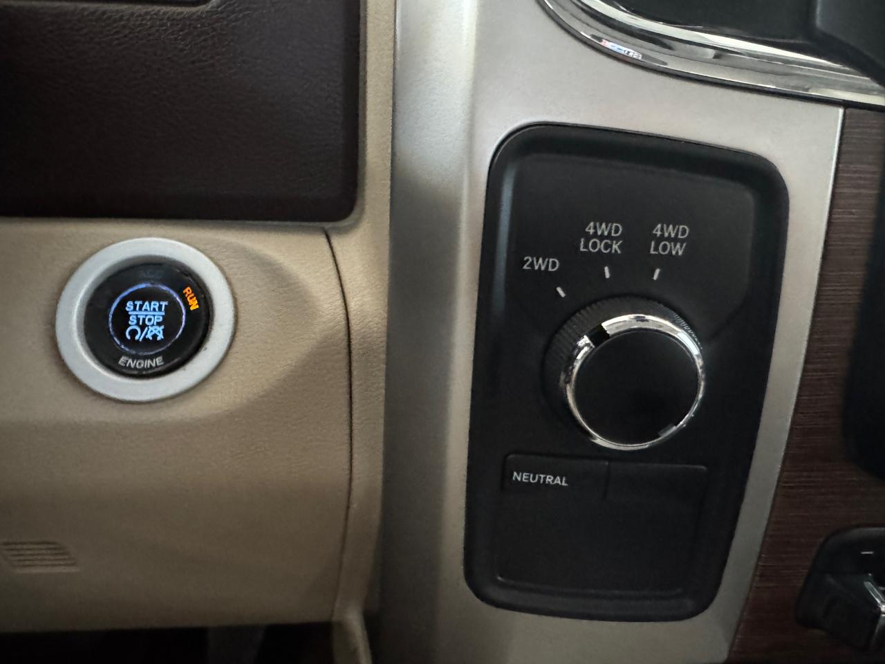 RAM 3500 4WD Crew Cab 169" Laramie 2016