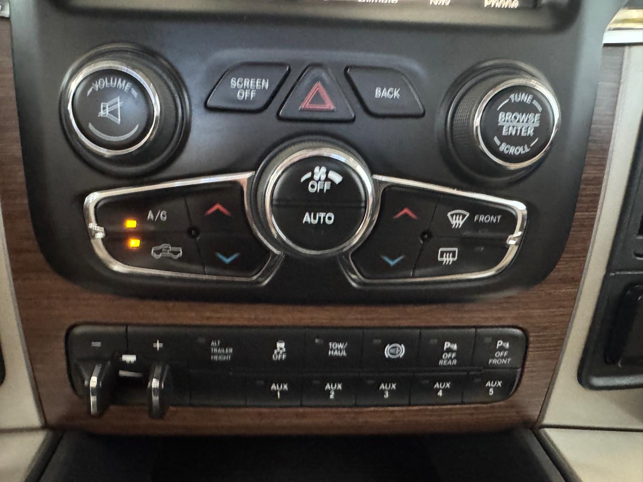 RAM 3500 4WD Crew Cab 169" Laramie 2016