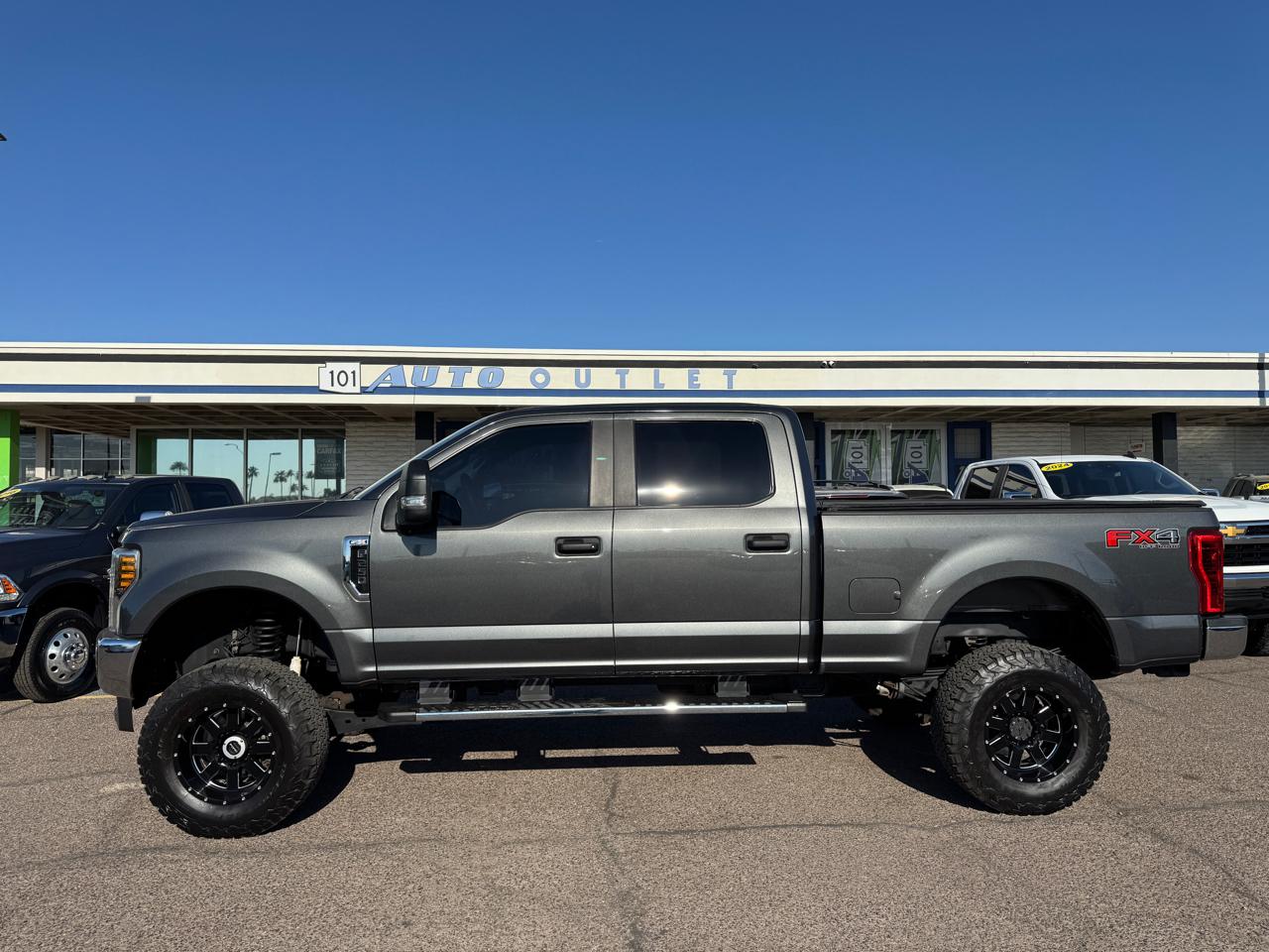 Ford Super Duty F-250 SRW 4WD Crew Cab 172" FX4 2019