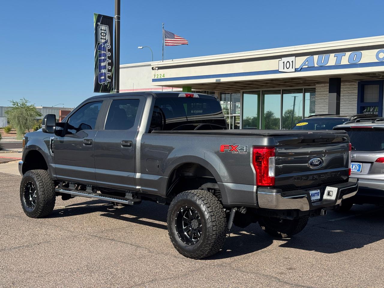 Ford Super Duty F-250 SRW 4WD Crew Cab 172" FX4 2019