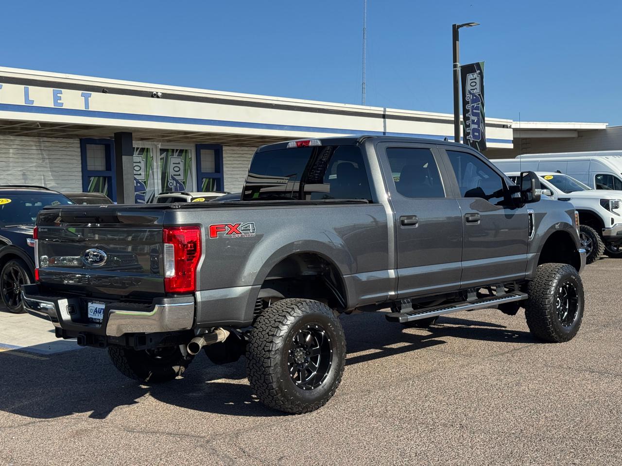 Ford Super Duty F-250 SRW 4WD Crew Cab 172" FX4 2019