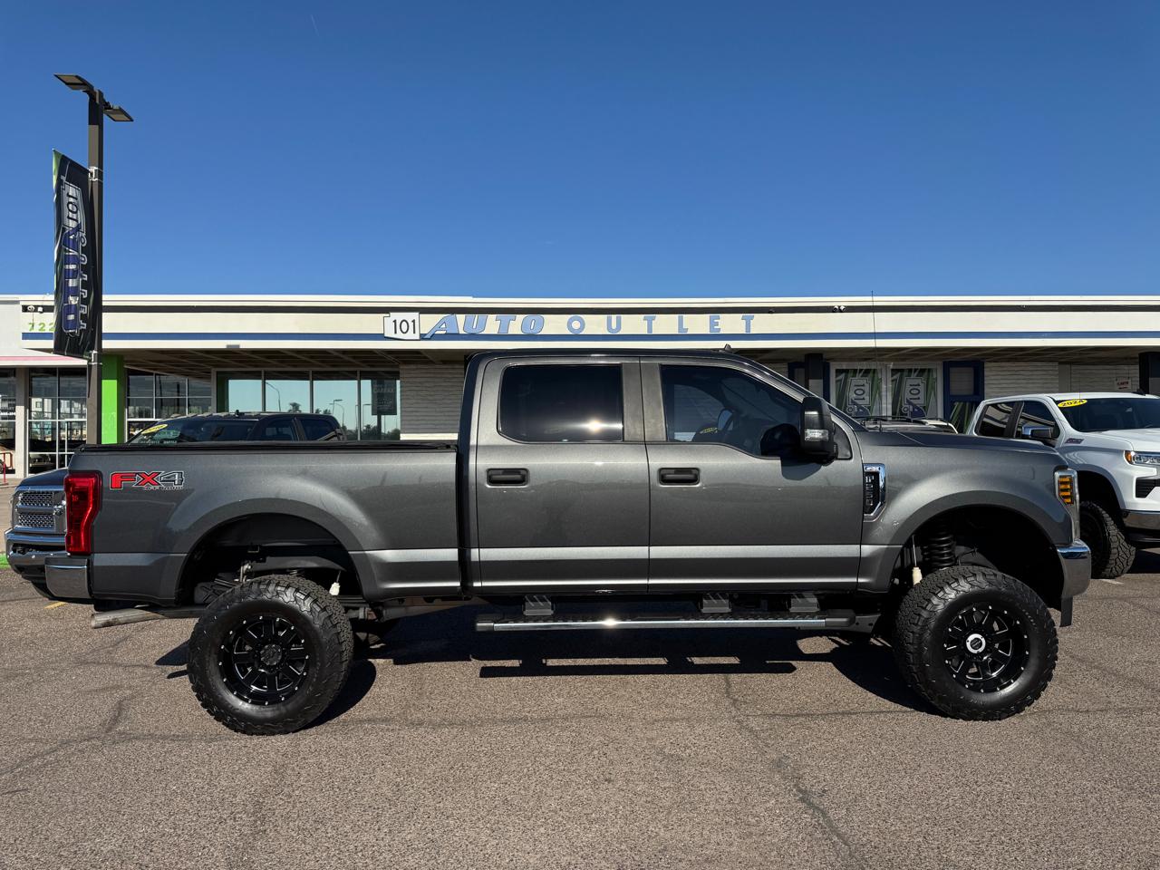 Ford Super Duty F-250 SRW 4WD Crew Cab 172" FX4 2019