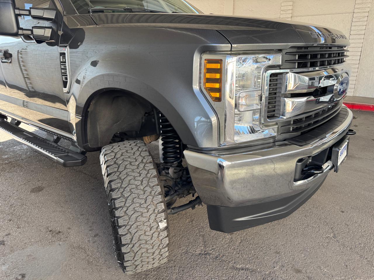 Ford Super Duty F-250 SRW 4WD Crew Cab 172" FX4 2019