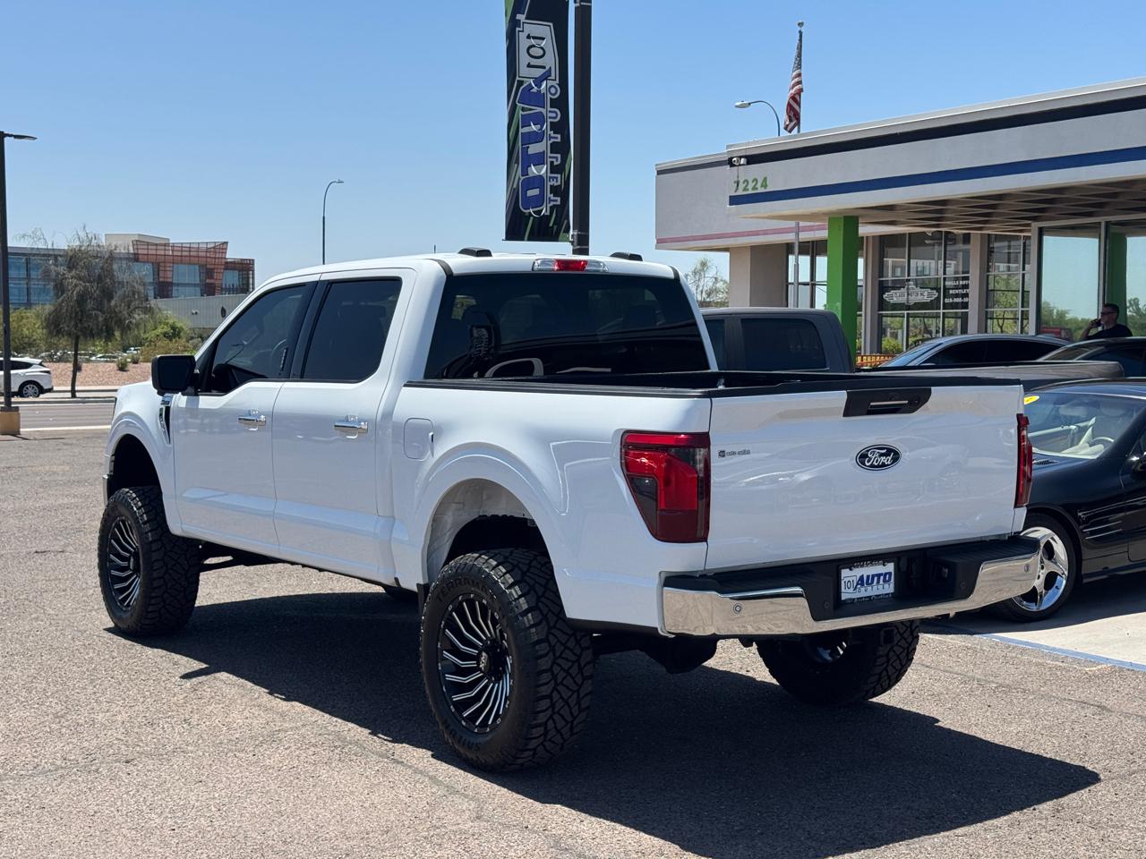 Ford F-150 XLT 4WD SuperCrew 5.5' Box 2024