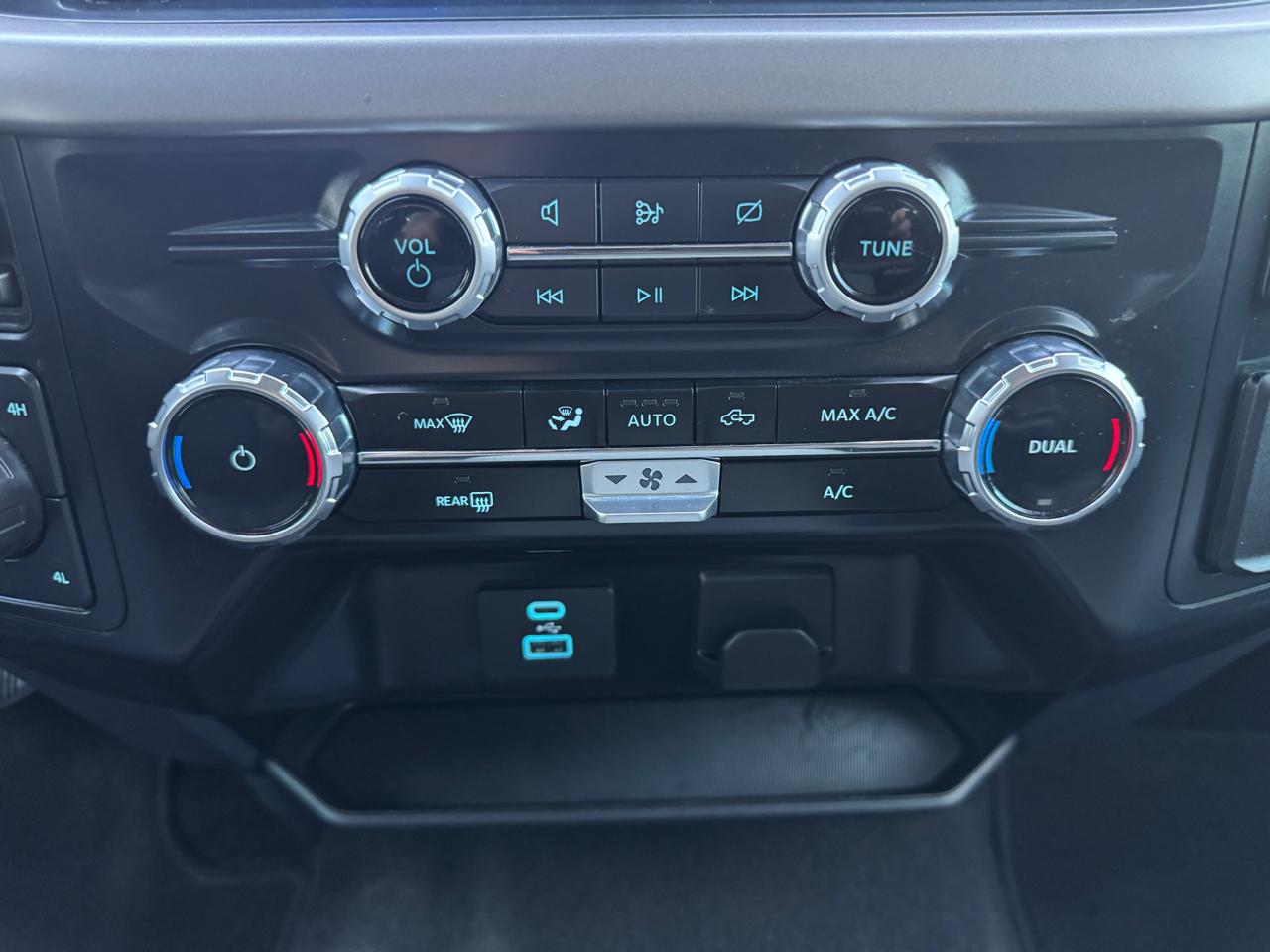 Ford F-150 XLT 4WD SuperCrew 5.5' Box 2024