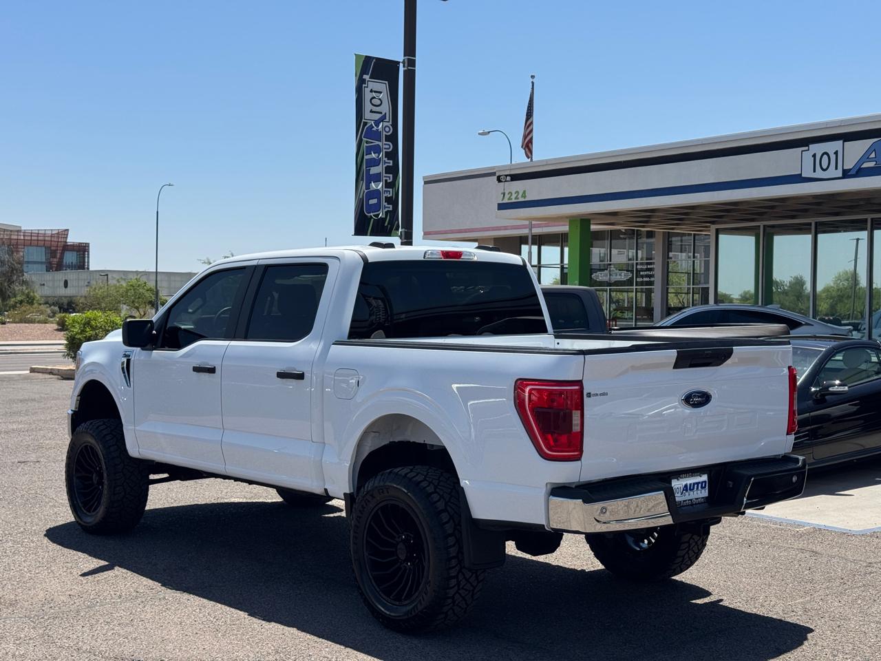 Ford F-150 XLT 4WD SuperCrew 5.5' Box 2022