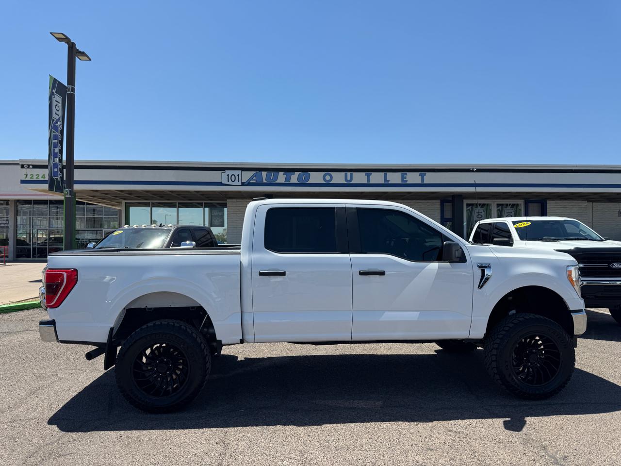 Ford F-150 XLT 4WD SuperCrew 5.5' Box 2022