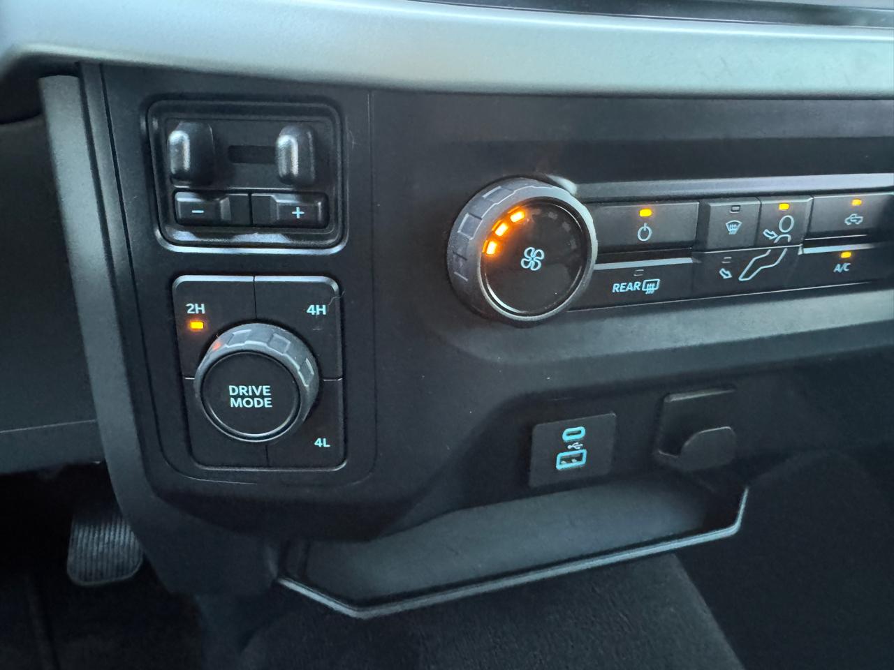 Ford F-150 XLT 4WD SuperCrew 5.5' Box 2022