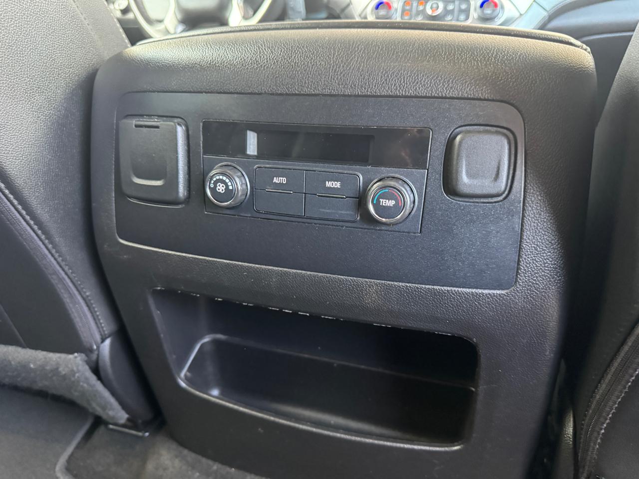 Chevrolet Tahoe 2WD 4dr LT 2018