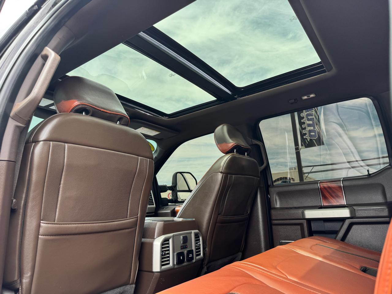 Ford Super Duty F-350 SRW King Ranch 4WD Crew Cab 6.75' Box 2019