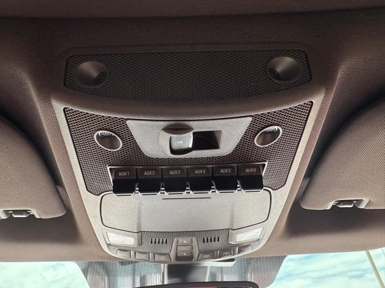 Ford Super Duty F-350 SRW King Ranch 4WD Crew Cab 6.75' Box 2019