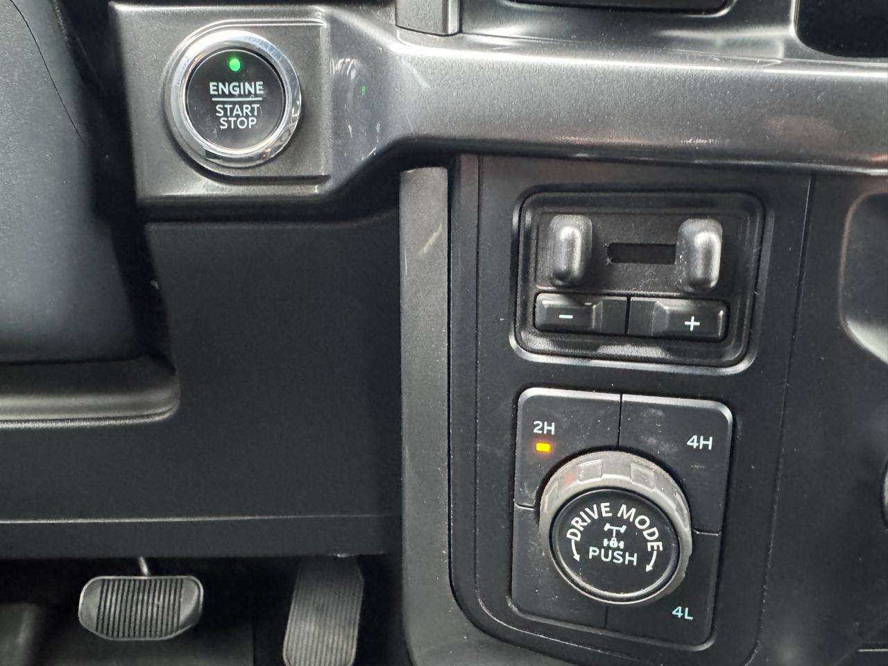 Ford F-150 XLT 4WD SuperCrew 5.5' Box 2023