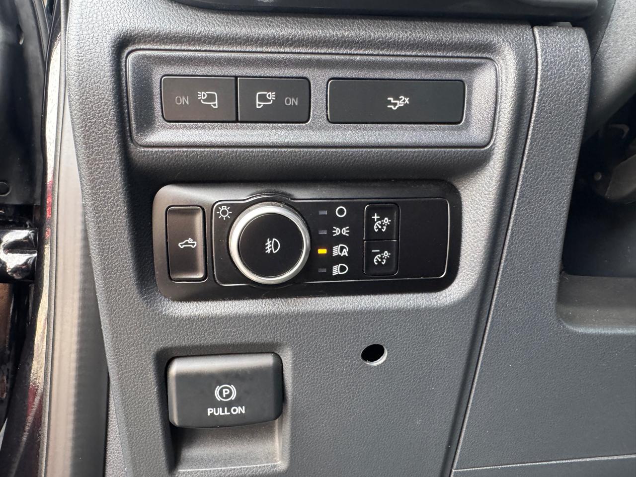 Ford F-150 XLT 4WD SuperCrew 5.5' Box 2023