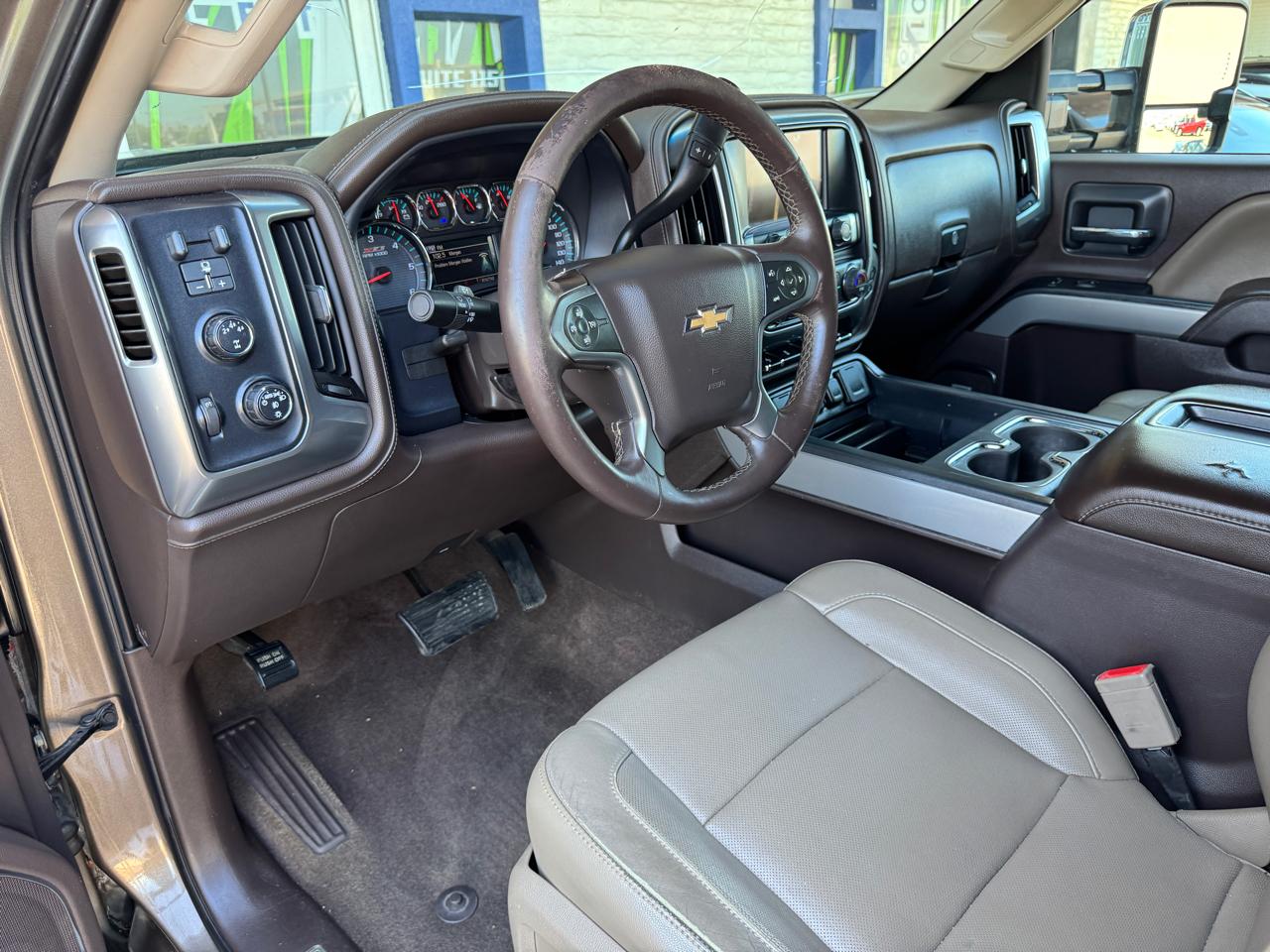 Chevrolet Silverado 2500HD Built After Aug 14 4WD Crew Cab 153.7" LTZ 2015