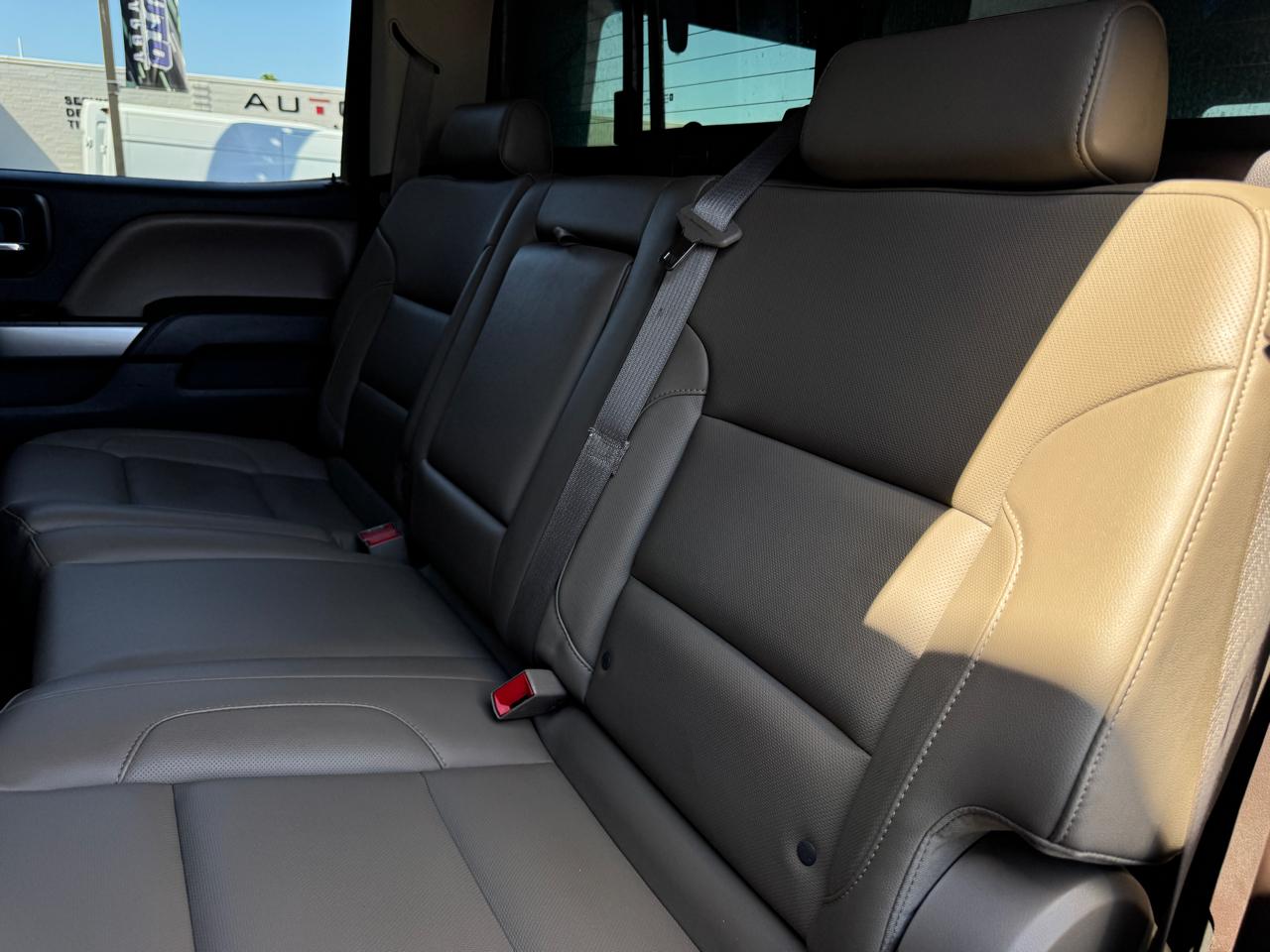 Chevrolet Silverado 2500HD Built After Aug 14 4WD Crew Cab 153.7" LTZ 2015