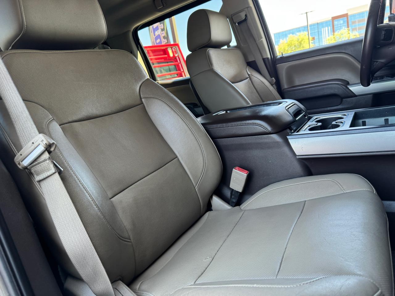 Chevrolet Silverado 2500HD Built After Aug 14 4WD Crew Cab 153.7" LTZ 2015