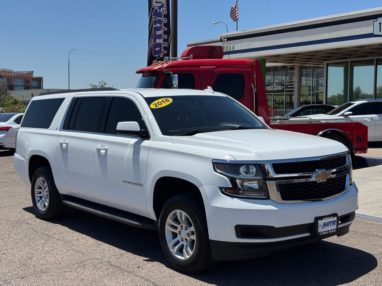 Chevrolet Suburban 4WD 4dr 1500 LT 2018