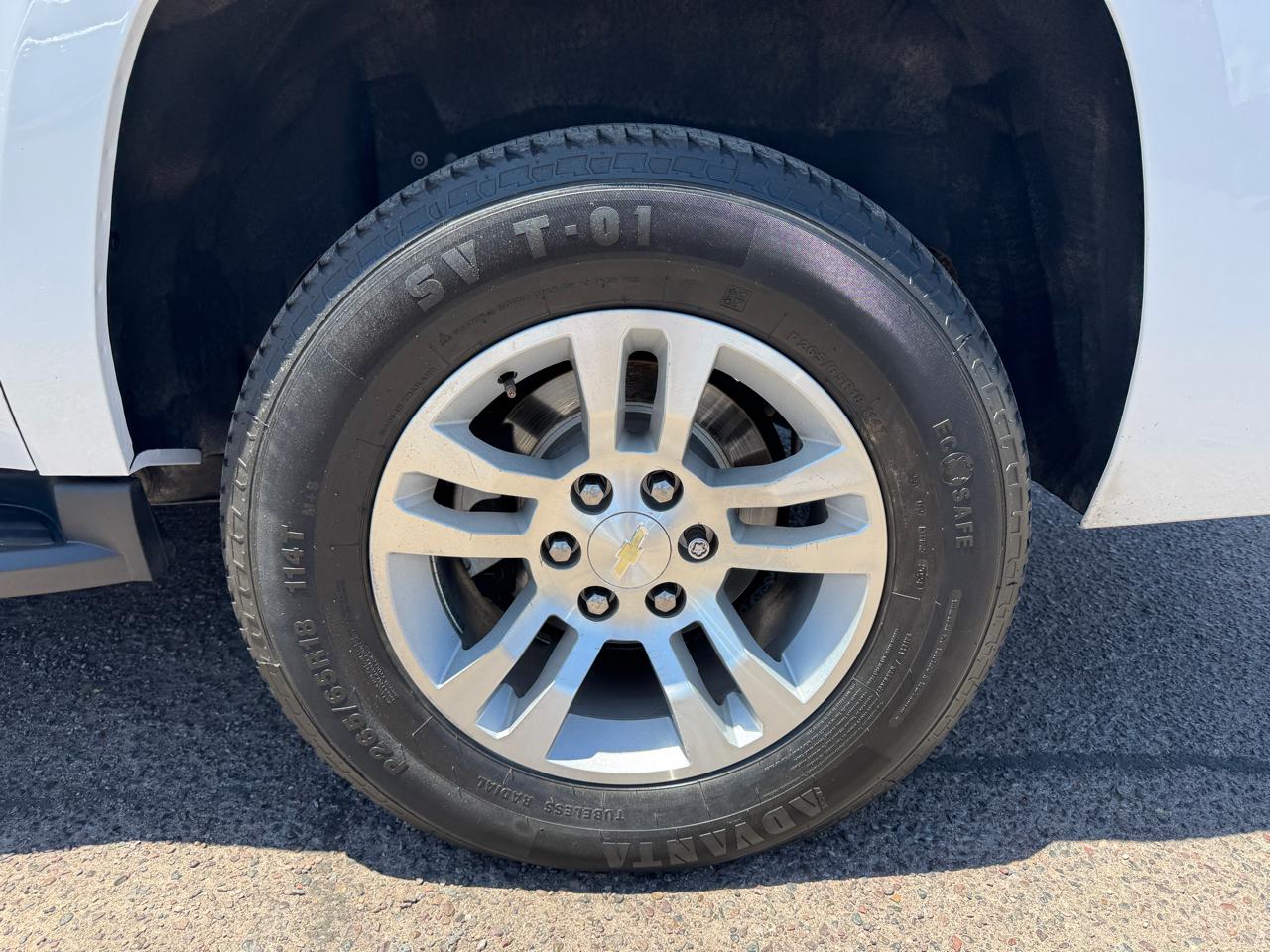 Chevrolet Suburban 4WD 4dr 1500 LT 2018