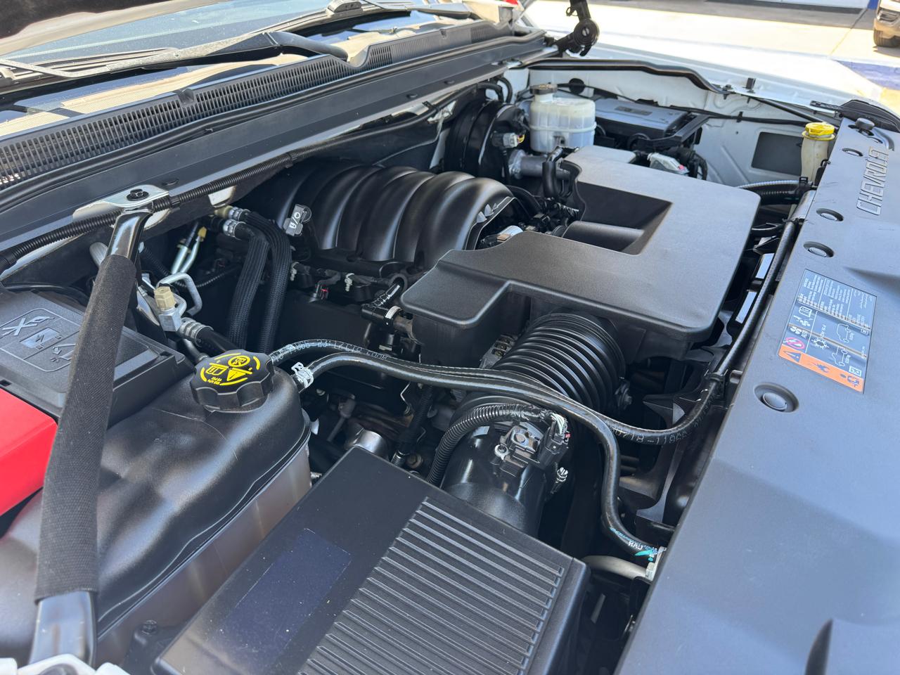 Chevrolet Suburban 4WD 4dr 1500 LT 2018
