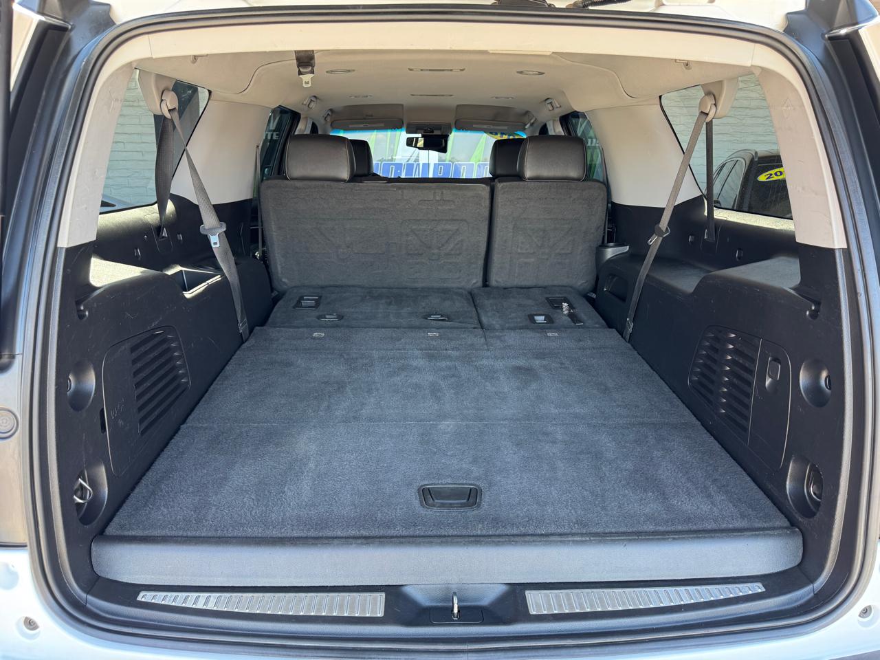 Chevrolet Suburban 4WD 4dr 1500 LT 2018