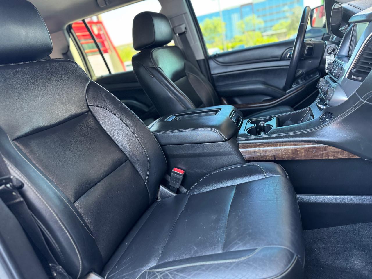 Chevrolet Suburban 4WD 4dr 1500 LT 2018