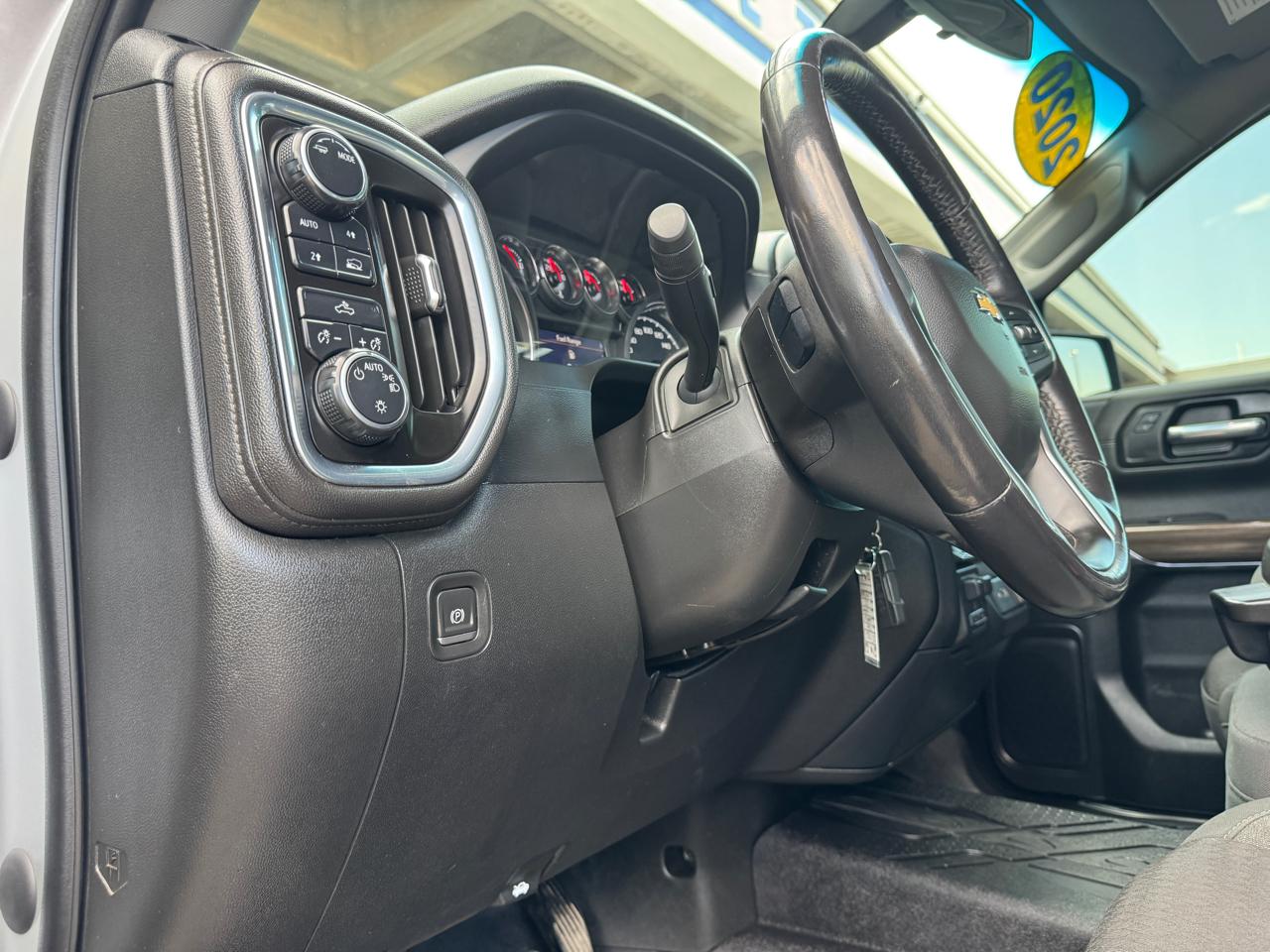Chevrolet Silverado 1500 4WD Crew Cab 157" LT 2020