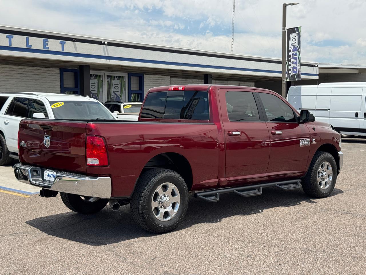 RAM 2500 Big Horn 4x2 Crew Cab 6'4" Box 2018