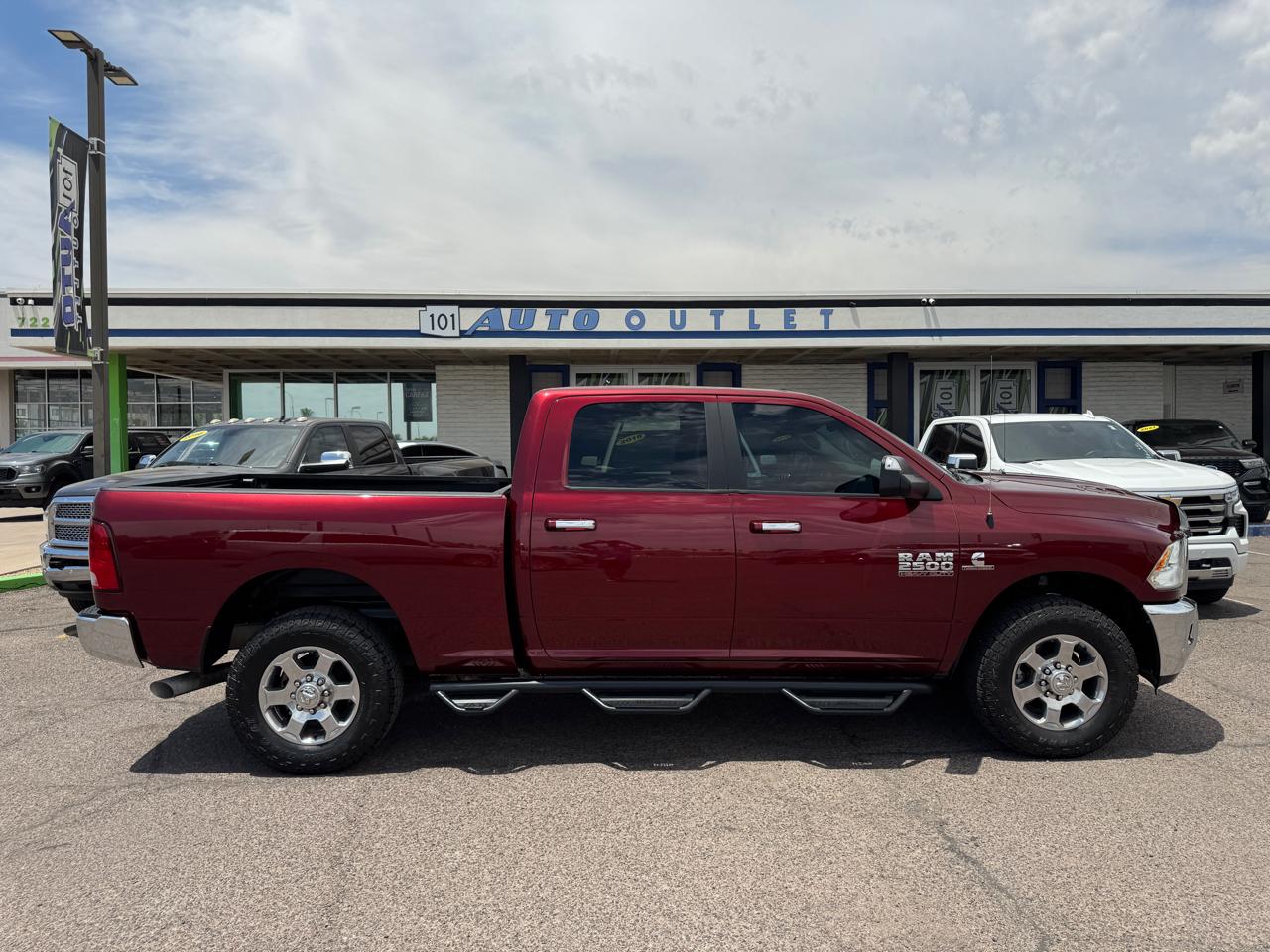 RAM 2500 Big Horn 4x2 Crew Cab 6'4" Box 2018