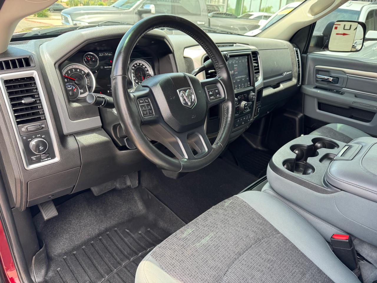RAM 2500 Big Horn 4x2 Crew Cab 6'4" Box 2018