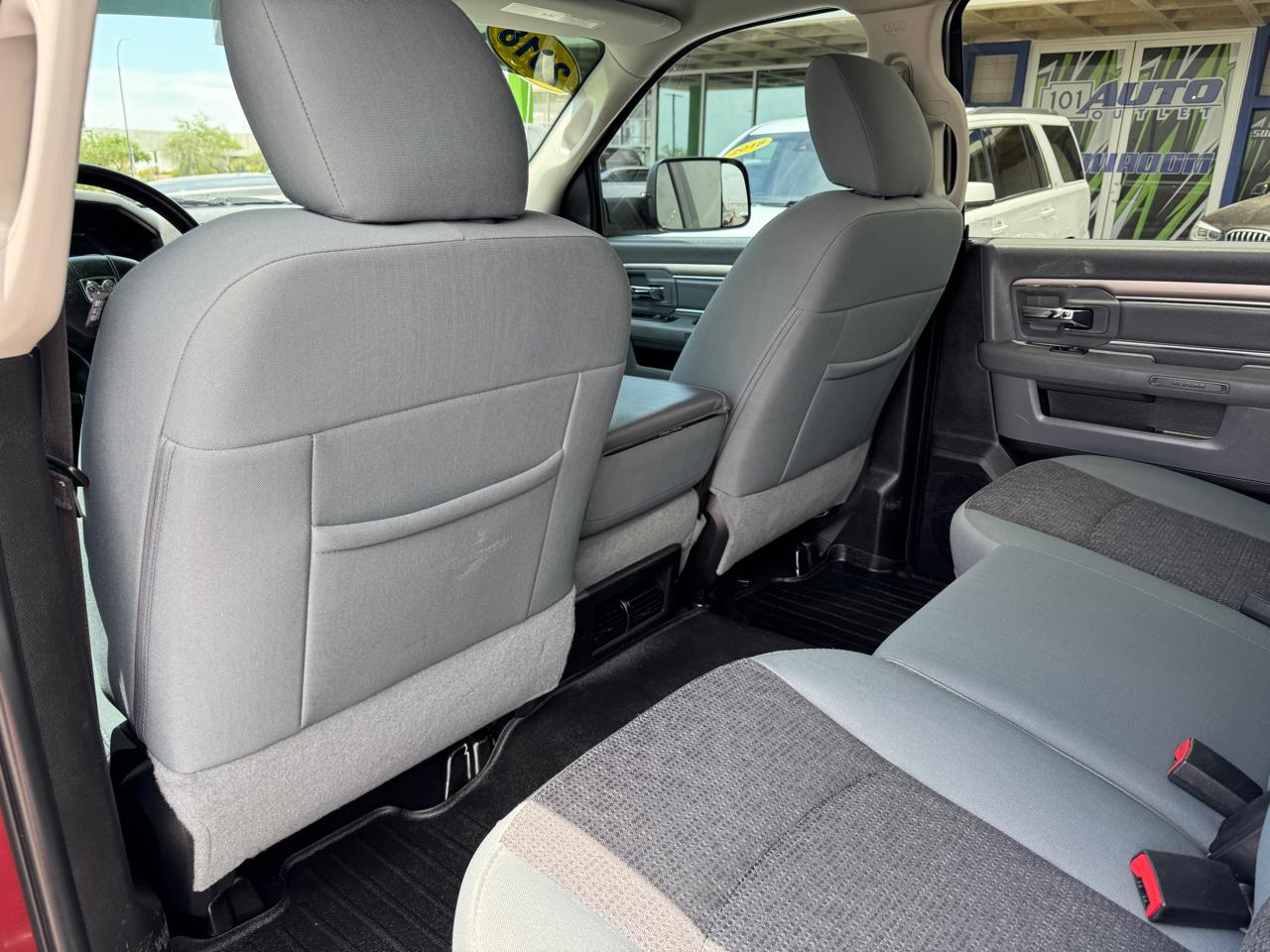 RAM 2500 Big Horn 4x2 Crew Cab 6'4" Box 2018