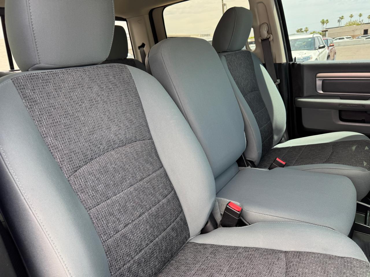RAM 2500 Big Horn 4x2 Crew Cab 6'4" Box 2018