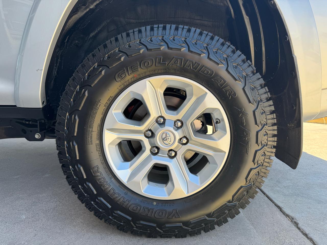 Toyota 4Runner SR5 4WD (Natl) 2018