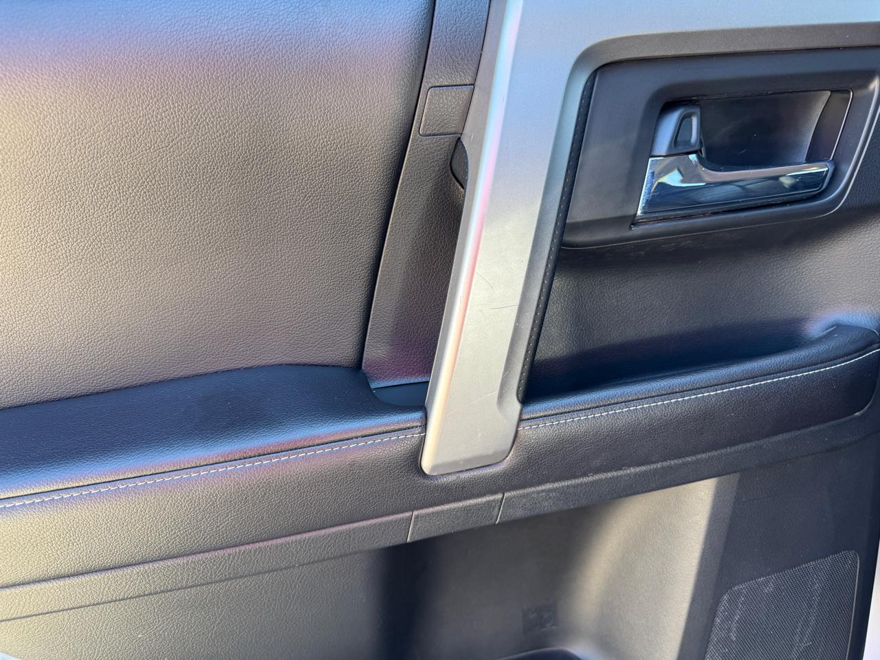 Toyota 4Runner SR5 4WD (Natl) 2018