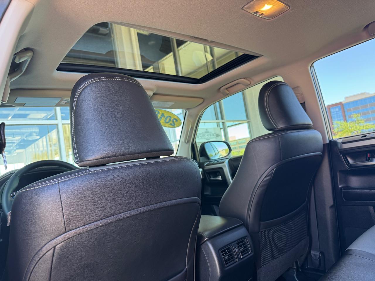 Toyota 4Runner SR5 4WD (Natl) 2018