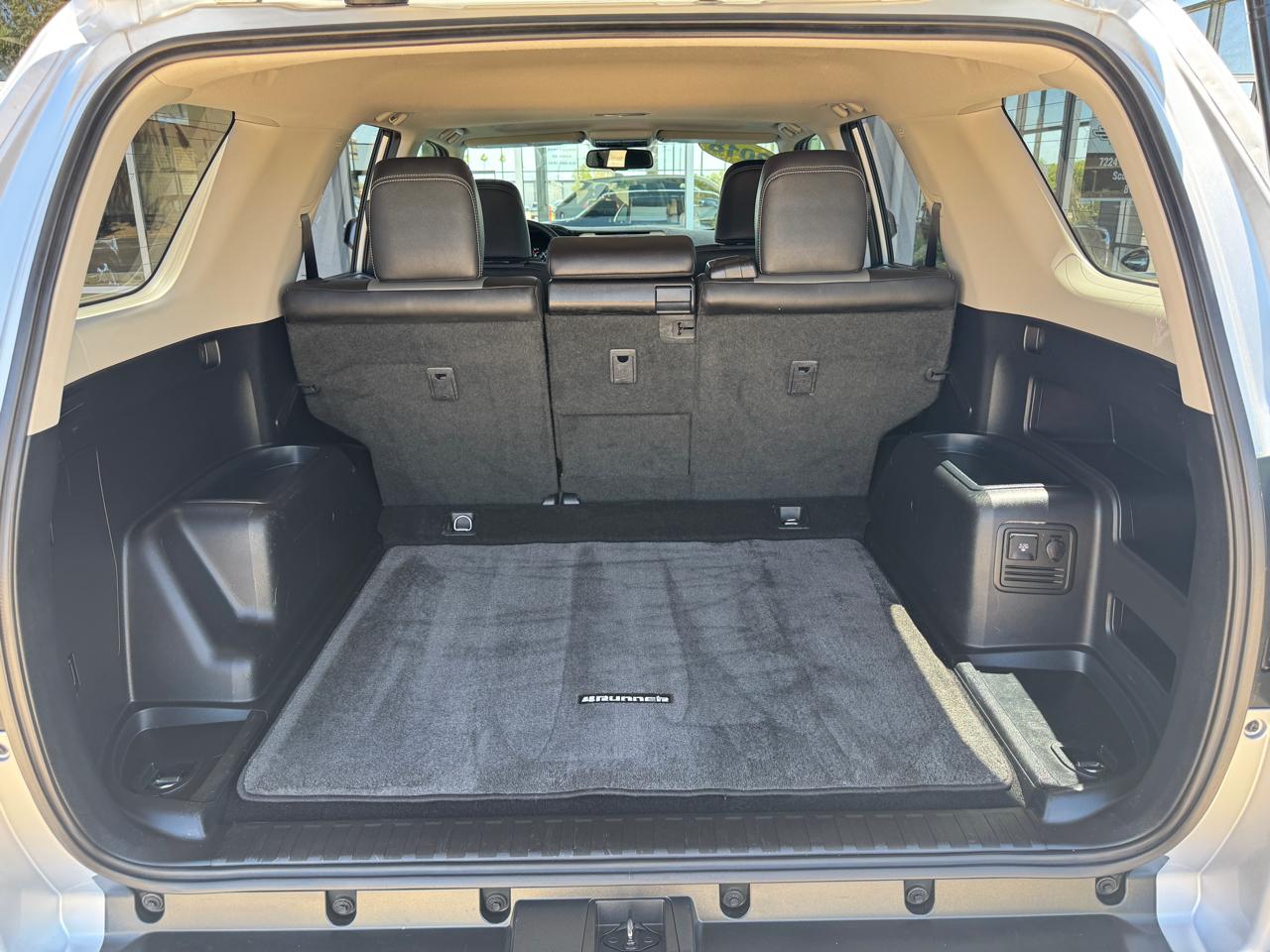 Toyota 4Runner SR5 4WD (Natl) 2018