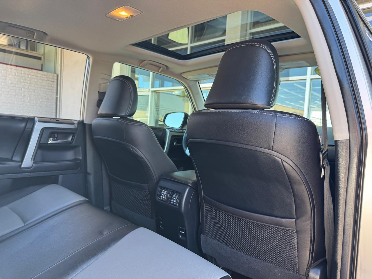 Toyota 4Runner SR5 4WD (Natl) 2018