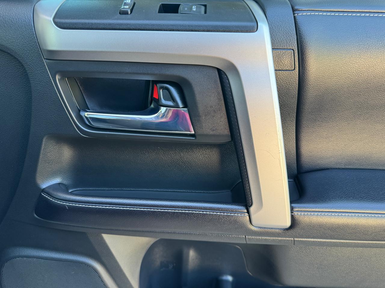 Toyota 4Runner SR5 4WD (Natl) 2018
