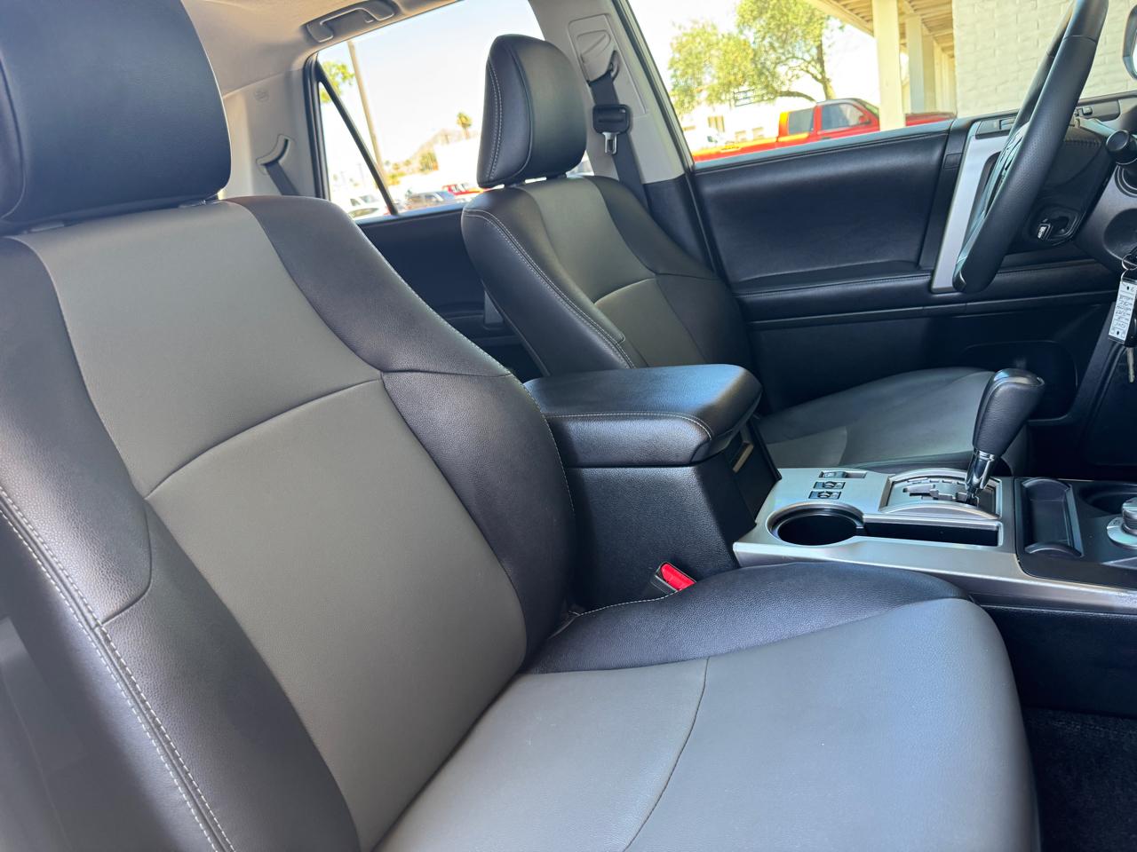 Toyota 4Runner SR5 4WD (Natl) 2018