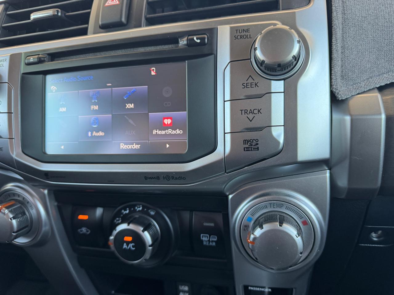 Toyota 4Runner SR5 4WD (Natl) 2018